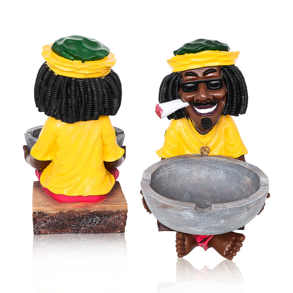 Wholesale Custom High Quality Funny Smoking Accessories Jamaican Sexy Resin Ashtray