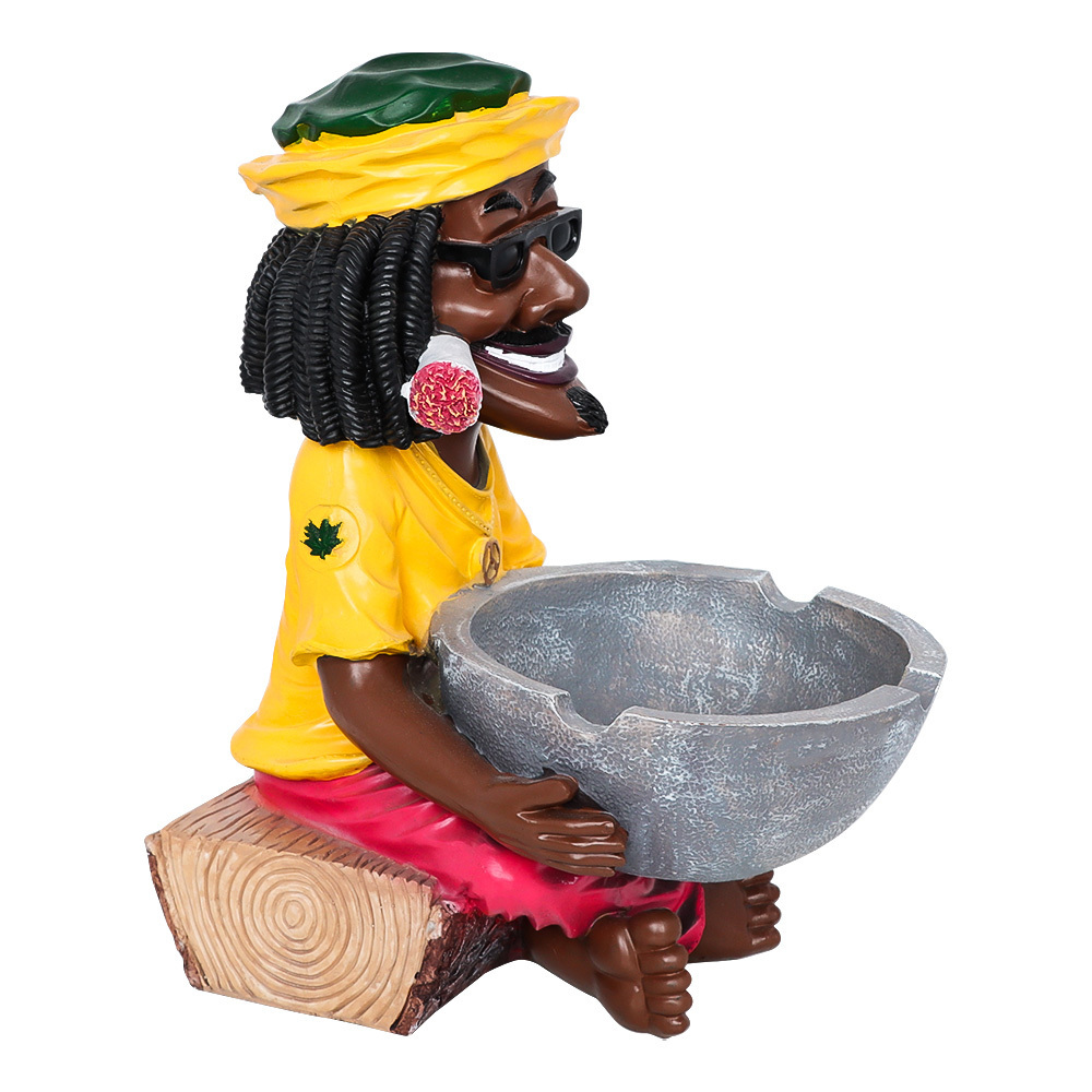 Wholesale Custom High Quality Funny Smoking Accessories Jamaican Sexy Resin Ashtray