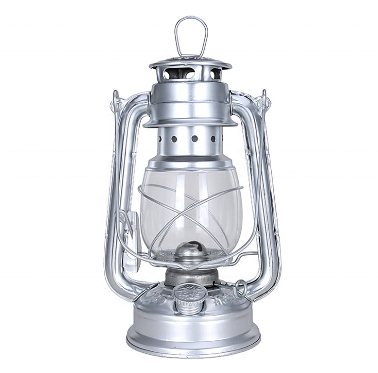 Outing Camping Retro Classic Design Iron Kerosene Lamps Light Outdoor Lanterns Handheld Oil Lamp