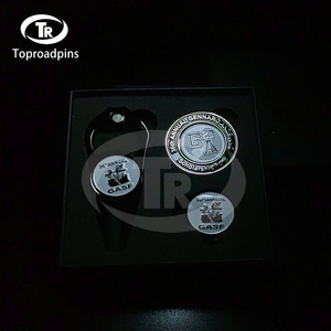 High Quality Free Design Custom Logo Metal Golf Coin Ball Marker Golf Gift Set Golf Ball Marker Belt Buckle