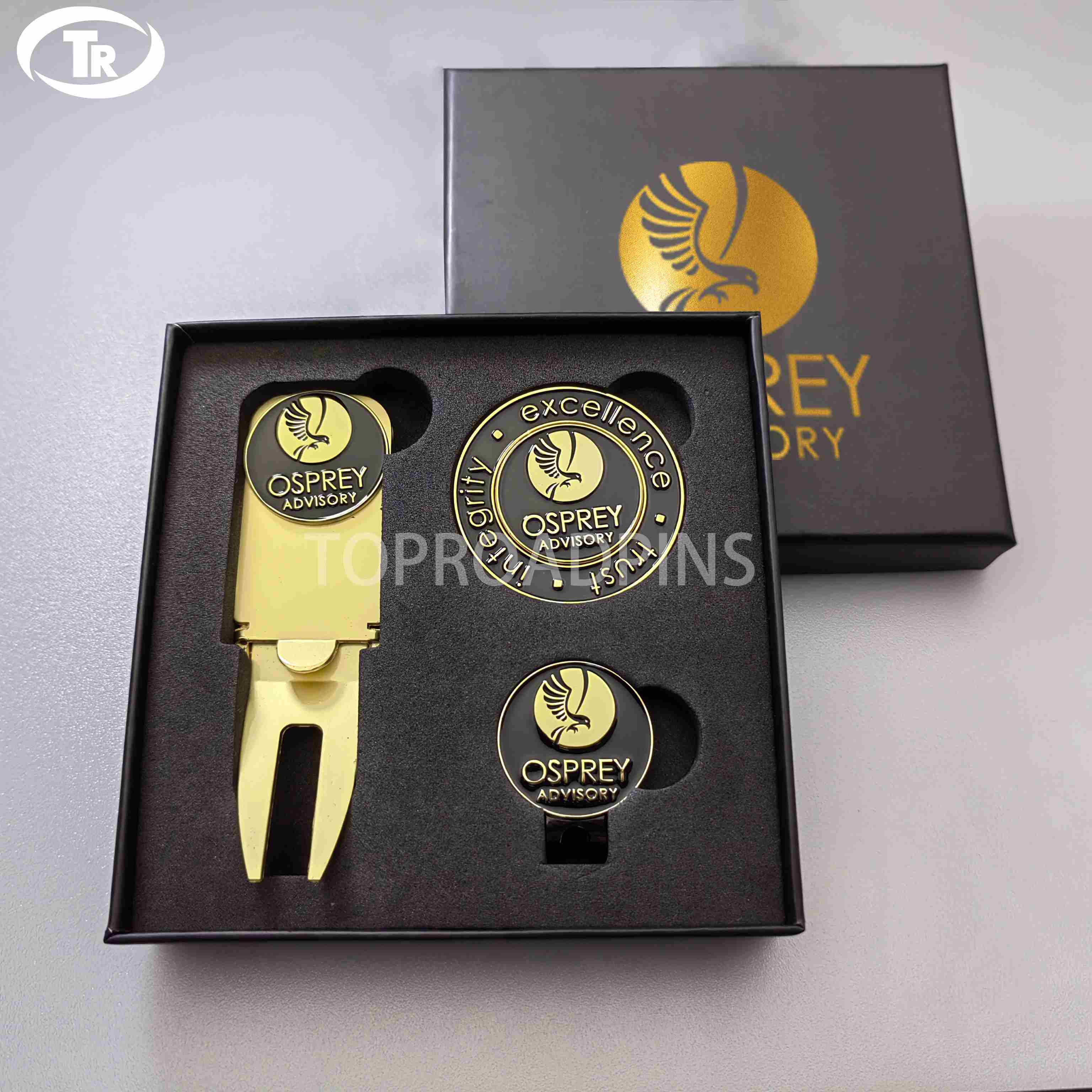 Wholesale Metal Foldable Pitch Fork Tool Custom Logo Magnetic Repair Golf Accessories Single Prong Fork Golf Divot Tool