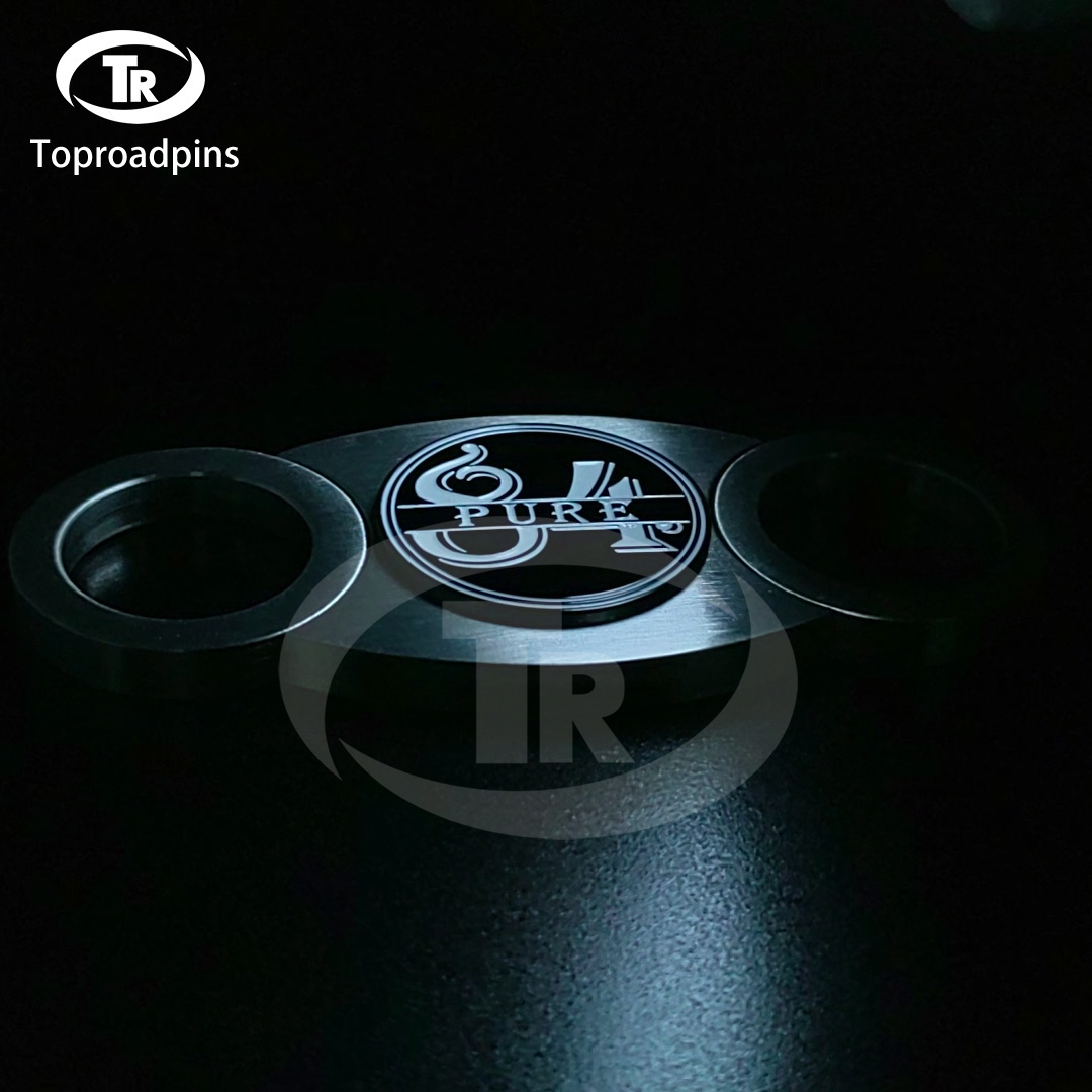 New Arrivals Cigar Accessories Custom Logo Metal Mini Stainless Steel Cigar Cutter Stand