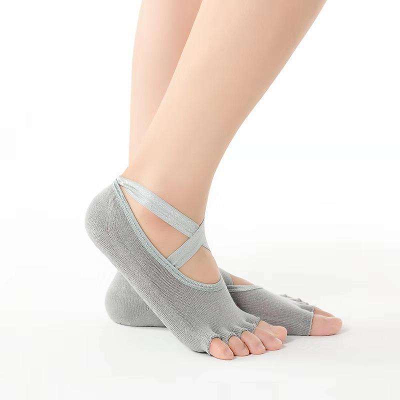 2023 Cross Strap Yoga Socks Toe socks Pilates Indoor Square Slip Glue Sports dancing Socks M619