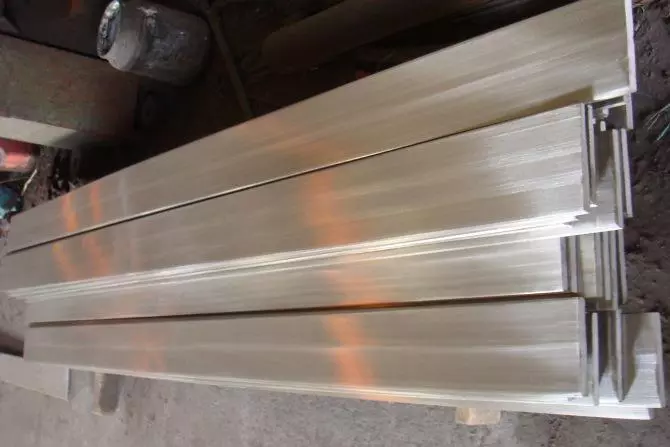 China 2mm 3mm 4mm 6mm 7mm 8mm 12mm Aisi 201 304 316l 430 2-4 Inch Stainless Steel Square Bar prices