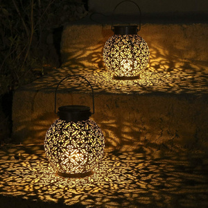 Warm White Garden Lanterns Waterproof Landscape Decoration Outdoor Metal Hanging Solar Lanterns