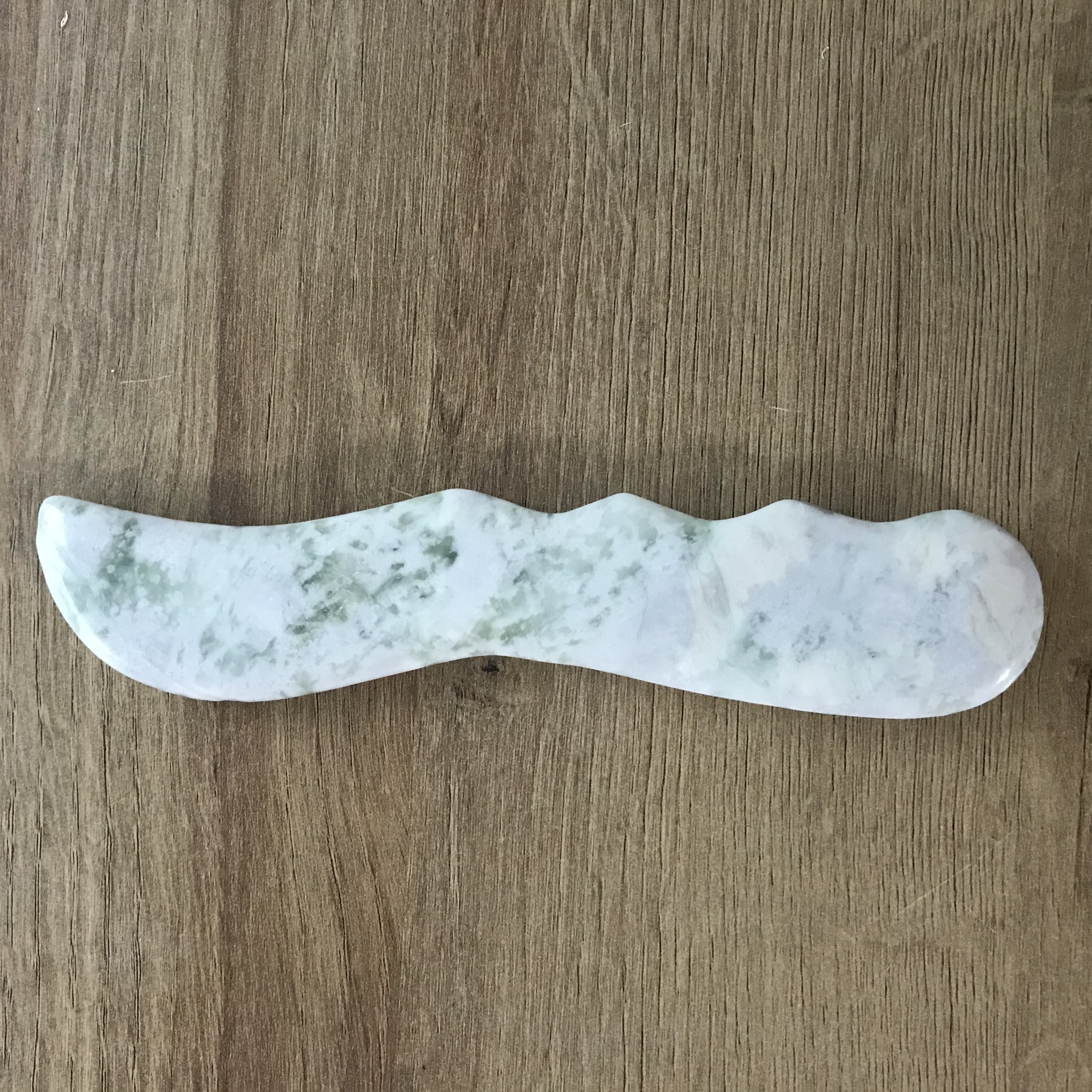 2021 popular natural gemstone crystal jade stone facial big size jade gua sha body massage gua sha product