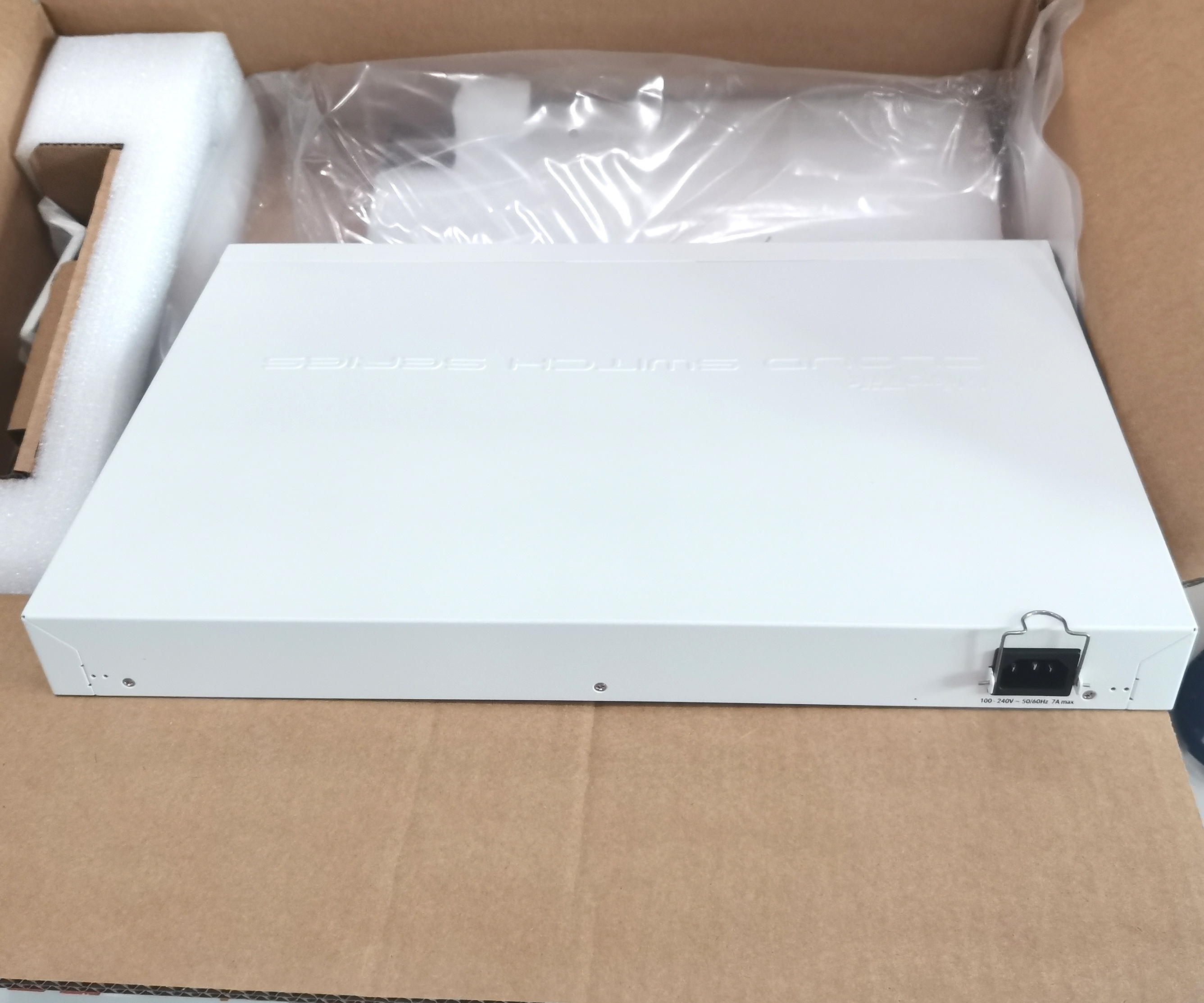 MikroTik CRS328-24P-4S+RM 4-port 10 Gigabit 24 port Poe Gigabit Network Management routing switch