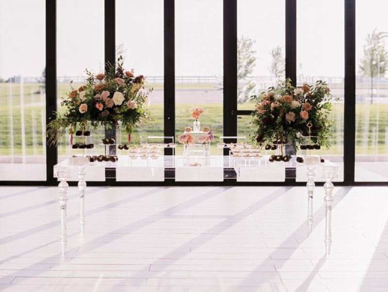 Modern 180cm Banquet Ghost Clear Sweetheart Acrylic Wedding Table for Groom and Bride