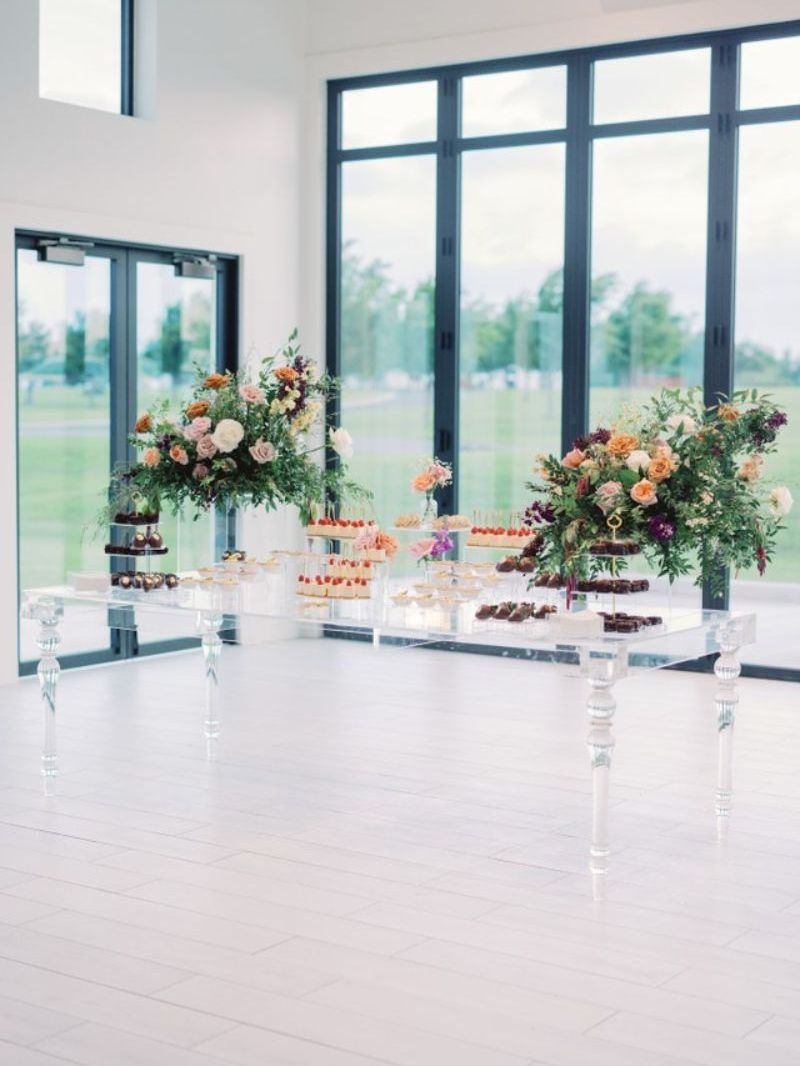 Modern 180cm Banquet Ghost Clear Sweetheart Acrylic Wedding Table for Groom and Bride