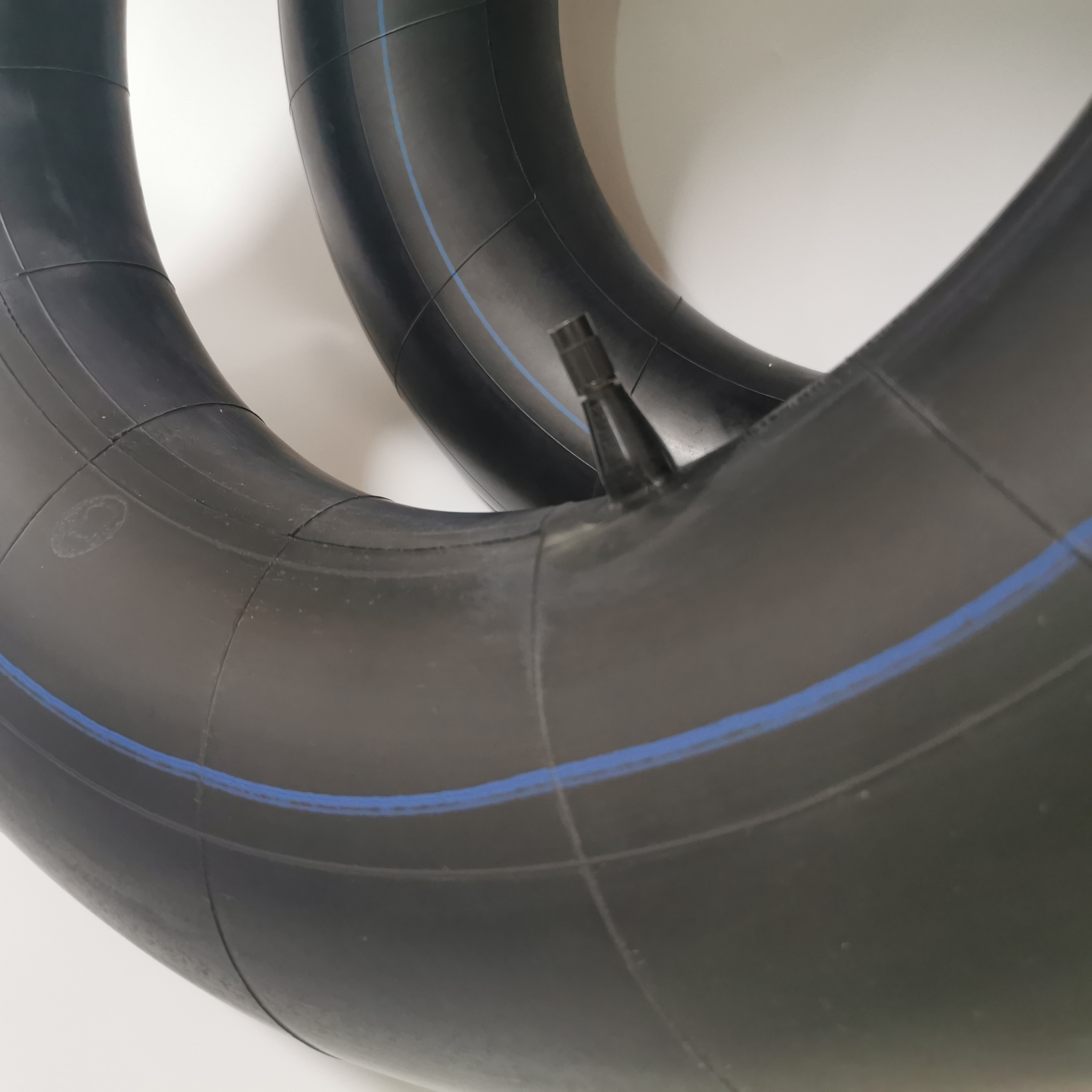 High quality 16 inch 700/750r16  700/750-16 tire inner tube with TR13 TR75A for sale