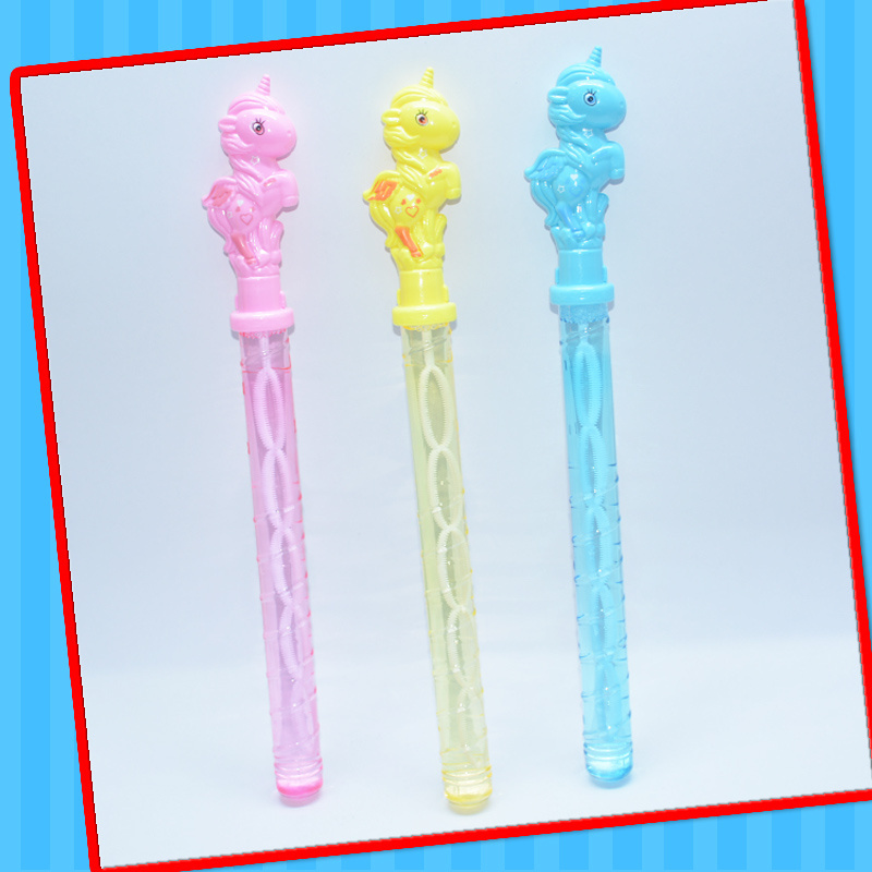 Wholesale china toy candy factory good selling promotion gift horse  bubble stick toy for kids with candy