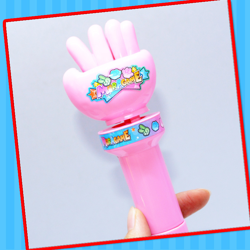 Hot selling kids toys for 2022 direct from china manufacturer mini plastic finger guessing toy with candy fist guessing toy