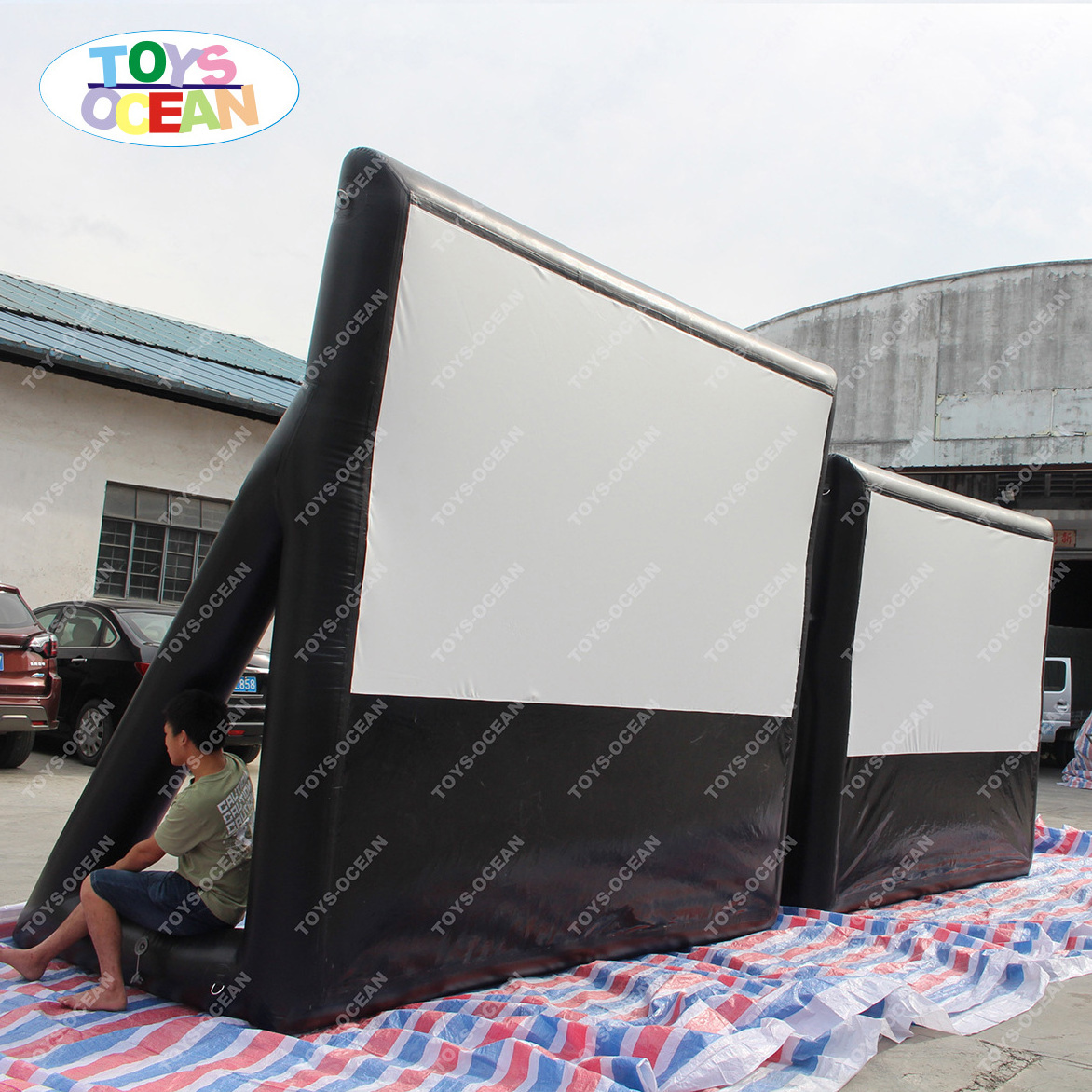 New design 16:9 inflatable movie screen in cinema