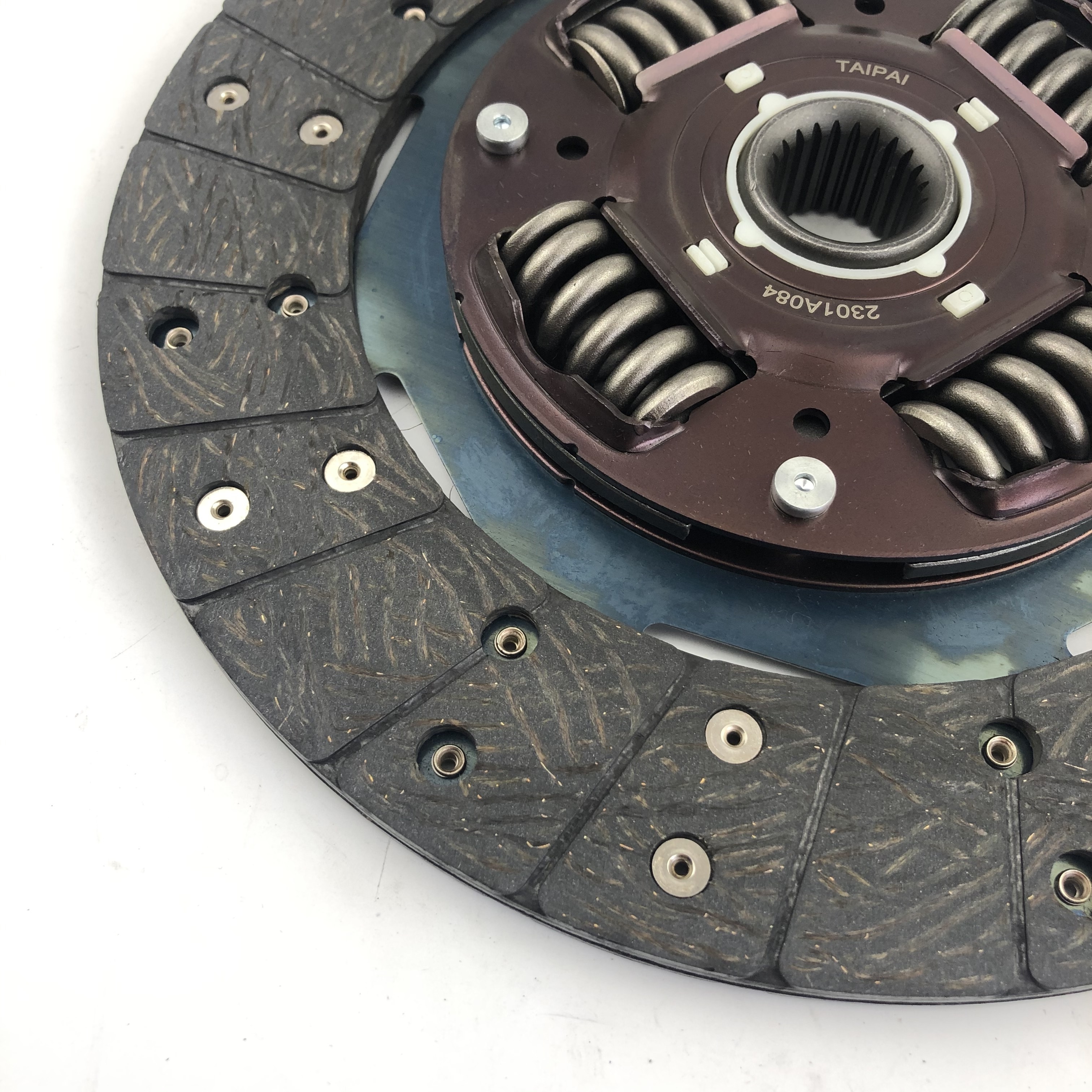 Car Auto Clutch Kit 2301A084 MBD108 DM-936 Pickup 4D56 Clutch Disc L200 Clutch Plate Cover for MITSUBISHI