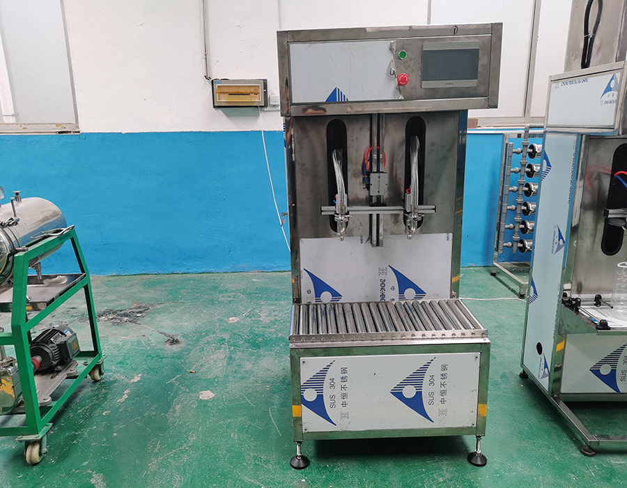 2 heads syringe beer filling oil filling oil filling machine