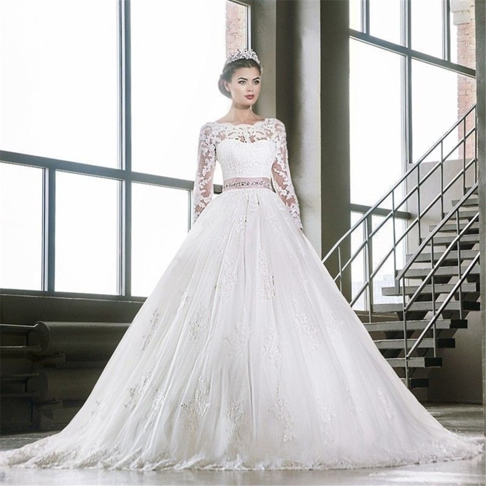 Luxury Noble Organza Ruffles Off Shoulder Bridal Ball Gown Beaded Crystal Princess Dreamlike Wedding Dress With Veil 2020