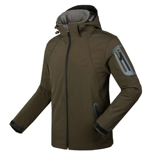 New Design Men's Softshell Jacket for Hunting Warm and Windproof Sports Wear for Autumn and Winter with Hooded