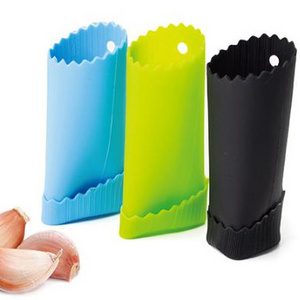 Hot Selling Easy To Use Silicone Garlic Peeler/Garlic Roller Peeling Tube