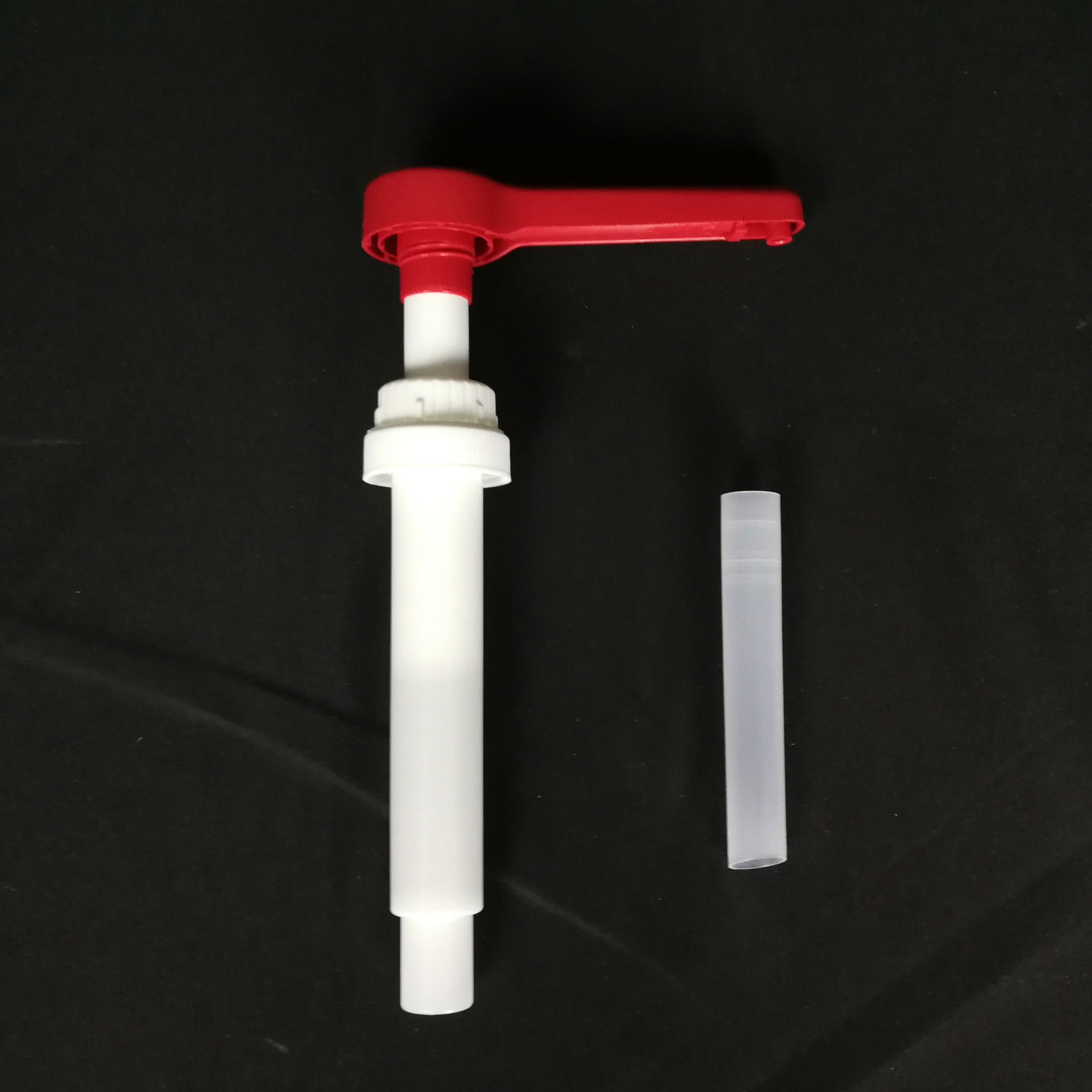 High quality 38mm food grade syrup dispenser pump Wholesale Food Grade Coffee Syrup Pumps Gold Pump For Syrup