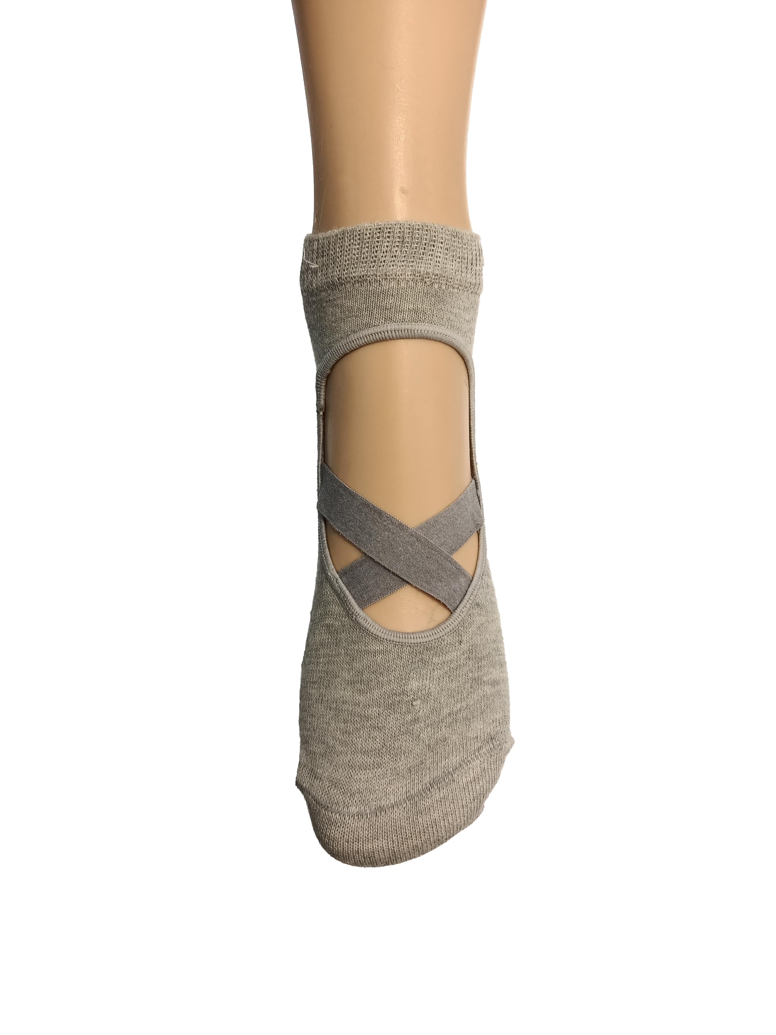 High Quality Non-Slip Sole Yoga and Pilates Socks