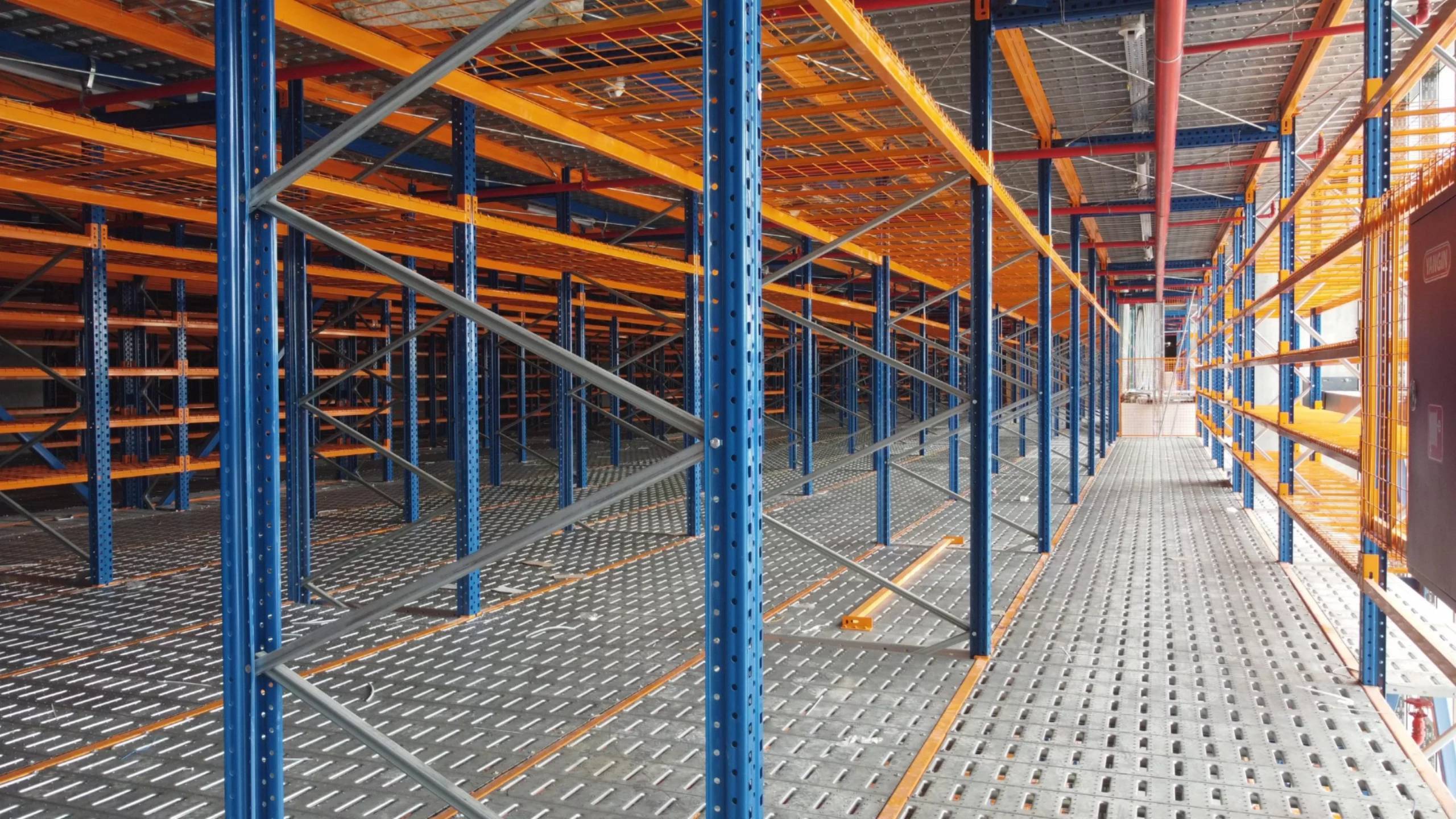 Mezzanine Racking System Warehouse Storage Shelves Steel Pallet Racking Tool Rack for Efficient Tool Storage