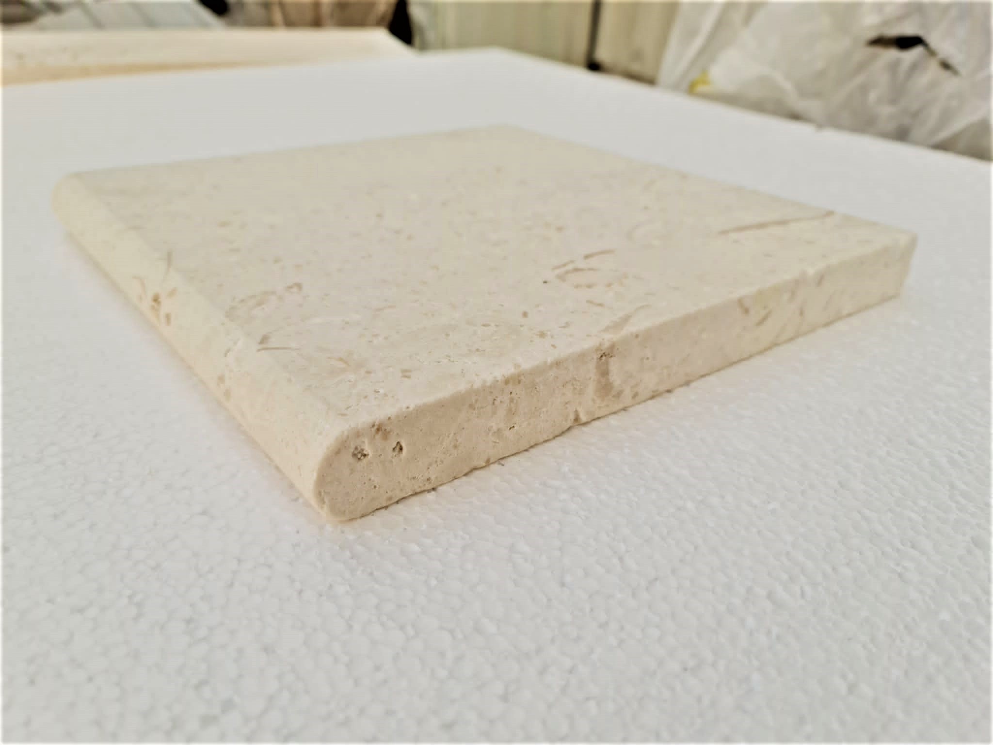 Wholesale Stone Marble Limestone Hot Sale 12''X12'' Cheap Factory Pool Coping Bullnose Luxury Turkish Manufacturer Craft