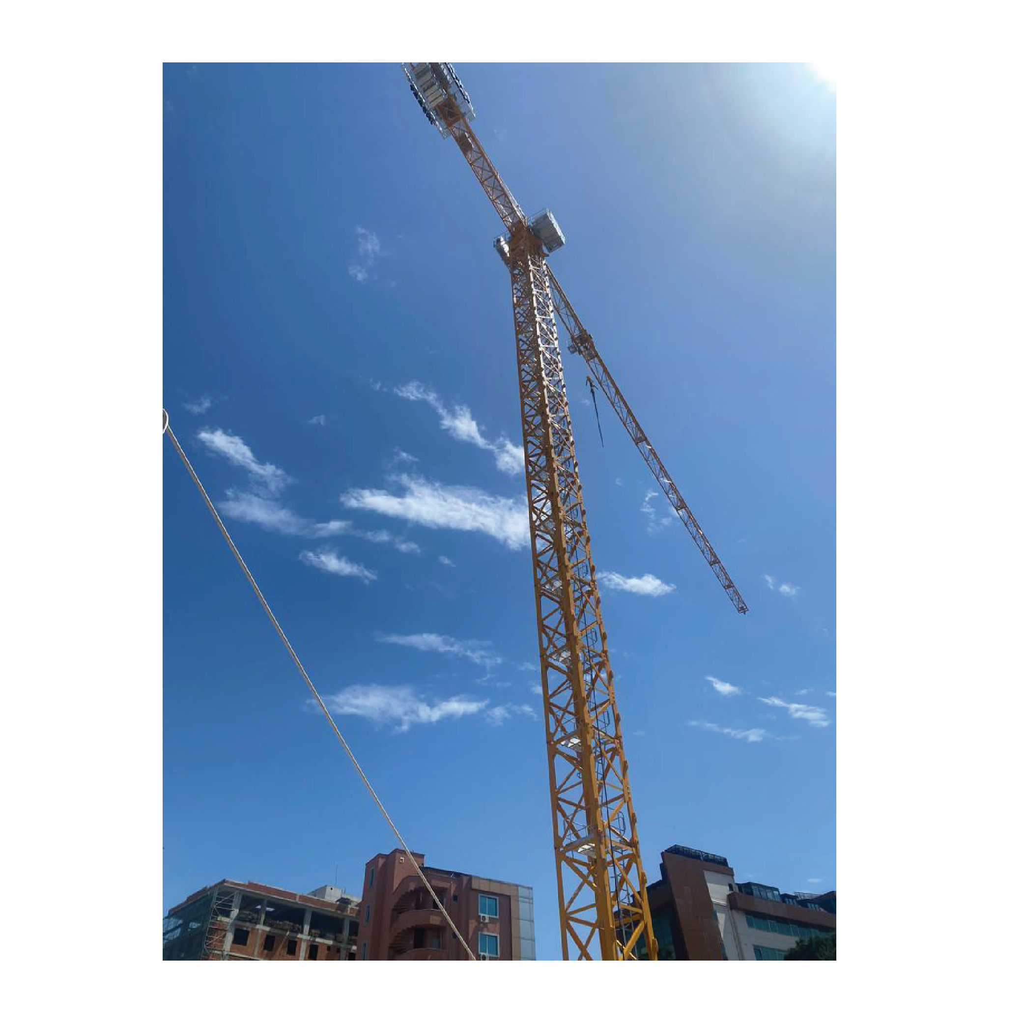 Top Quality ENDO VINCH Tower Crane for Engineering & Construction Machinery Cranes Yellow Colored 10 Ton Loading