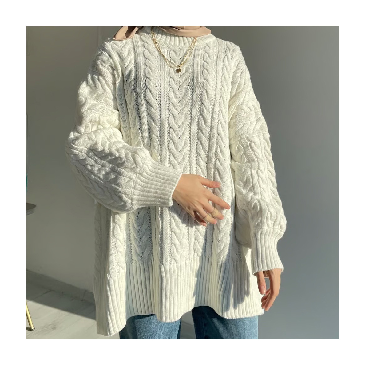 Women's Oversized Cable Knit Sweater with Ribbed Hem and Cuffs 2024 Women's Winter Fashion