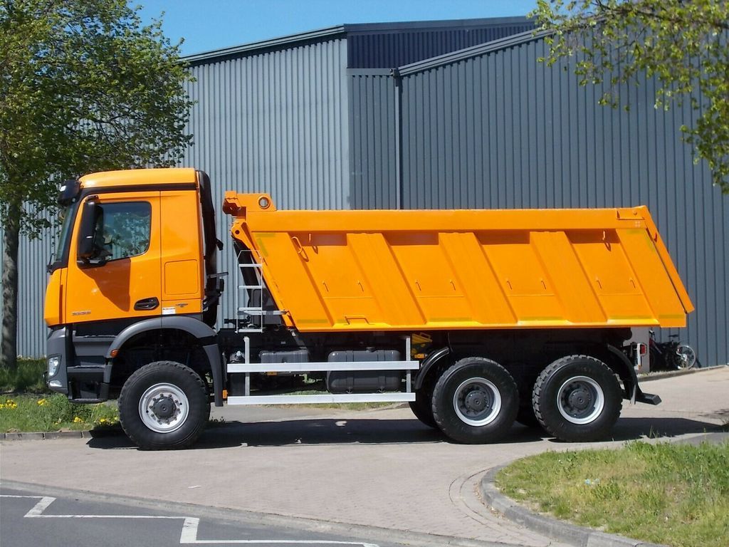 2022 Mercedes Be nz Arocs 3333 6x6 10 Wheel Tipper Truck Actros Mining Dump Truck for Sale Used and New Diesel Engine Unit Gross