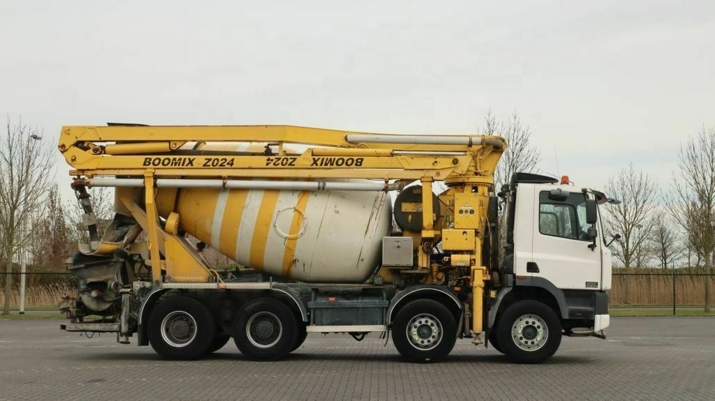 DAF CF 340 8X4 CONCRETE MIXER PUMP CBM Cylindrically Shaped Transportation Dry Powder Bulk Cement Tank Semi Trailer