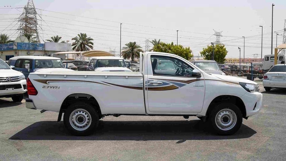 2021 Toy ota Hilux Single cabin Pickup Used Cheap Cars from Japan Dubai Germany for Sale Hot Sale Diesel Petrol Engine Steering