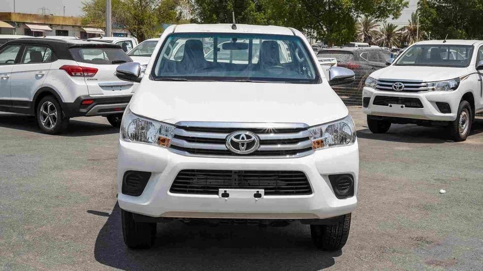 2021 Toy ota Hilux Single cabin Pickup Used Cheap Cars from Japan Dubai Germany for Sale Hot Sale Diesel Petrol Engine Steering