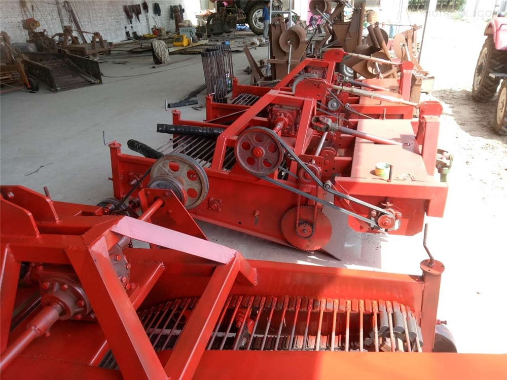 4U-600 one row potato harvester