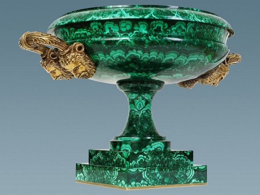 High Quality Malachite Gemstone Made Centre Table