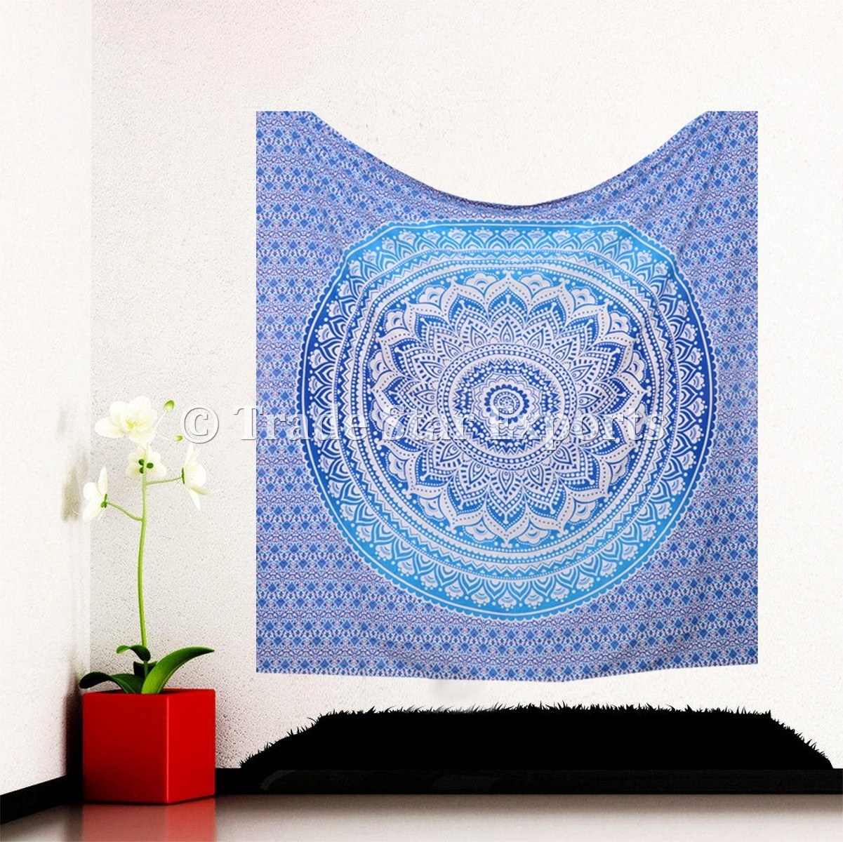 Ombre Tapestry Wall Hanging Bohemian Wall Decor 100% Cotton Bedspread Home Decorative Wall Art Mandala Beach Throw