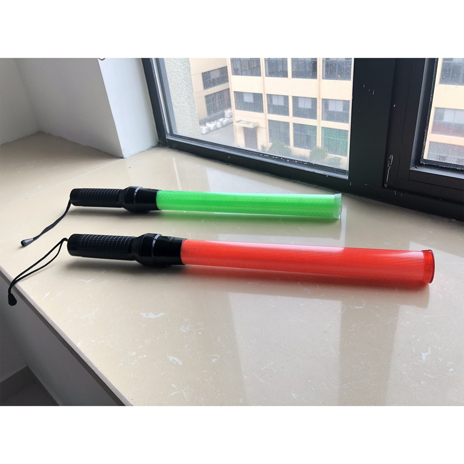 Low Price And High Quality 54cm Warning Traffic Baton Led For Road safety