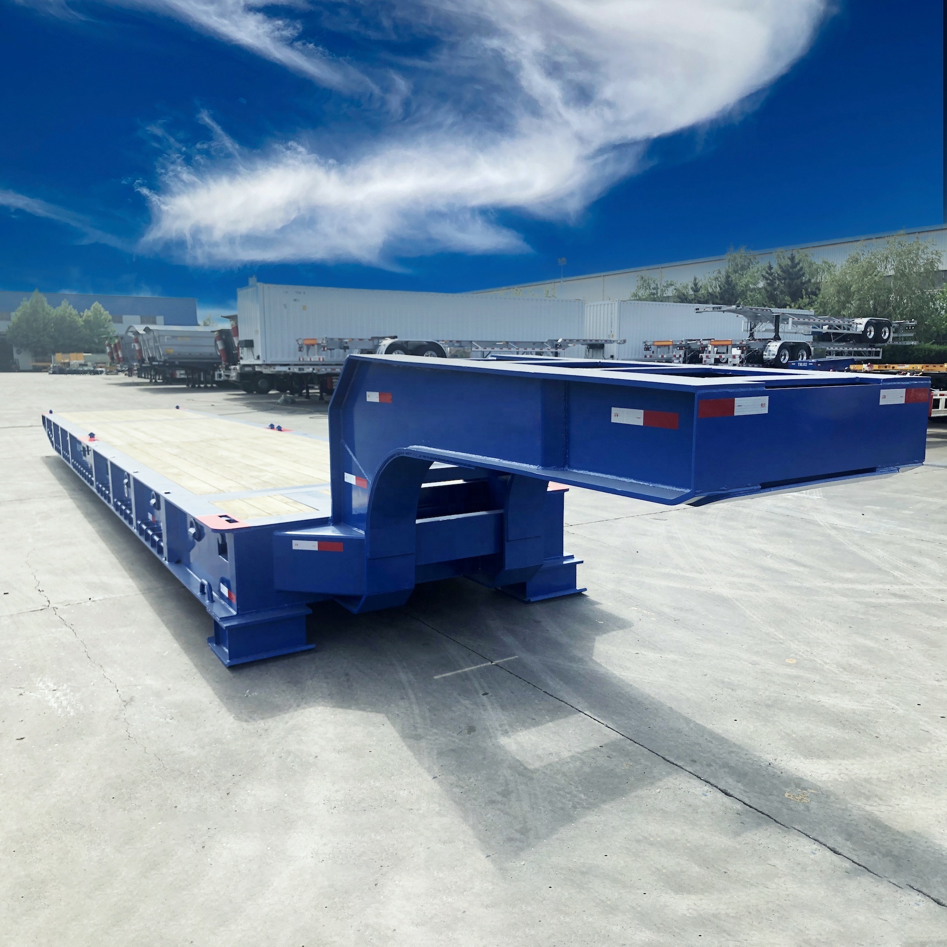 20ft 40 Ton Fixed Gooseneck FGN Mafi Trailer Roll Trailer for heavy static goods and materials in the maritime shipping industry