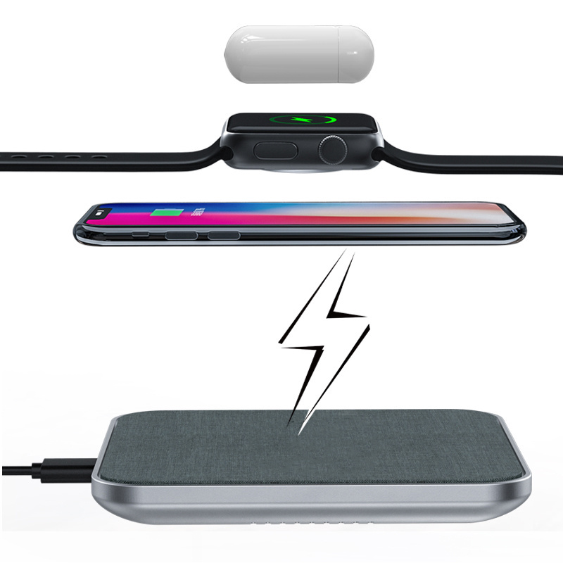 Intelligent Identification multi-compatible wireless charger