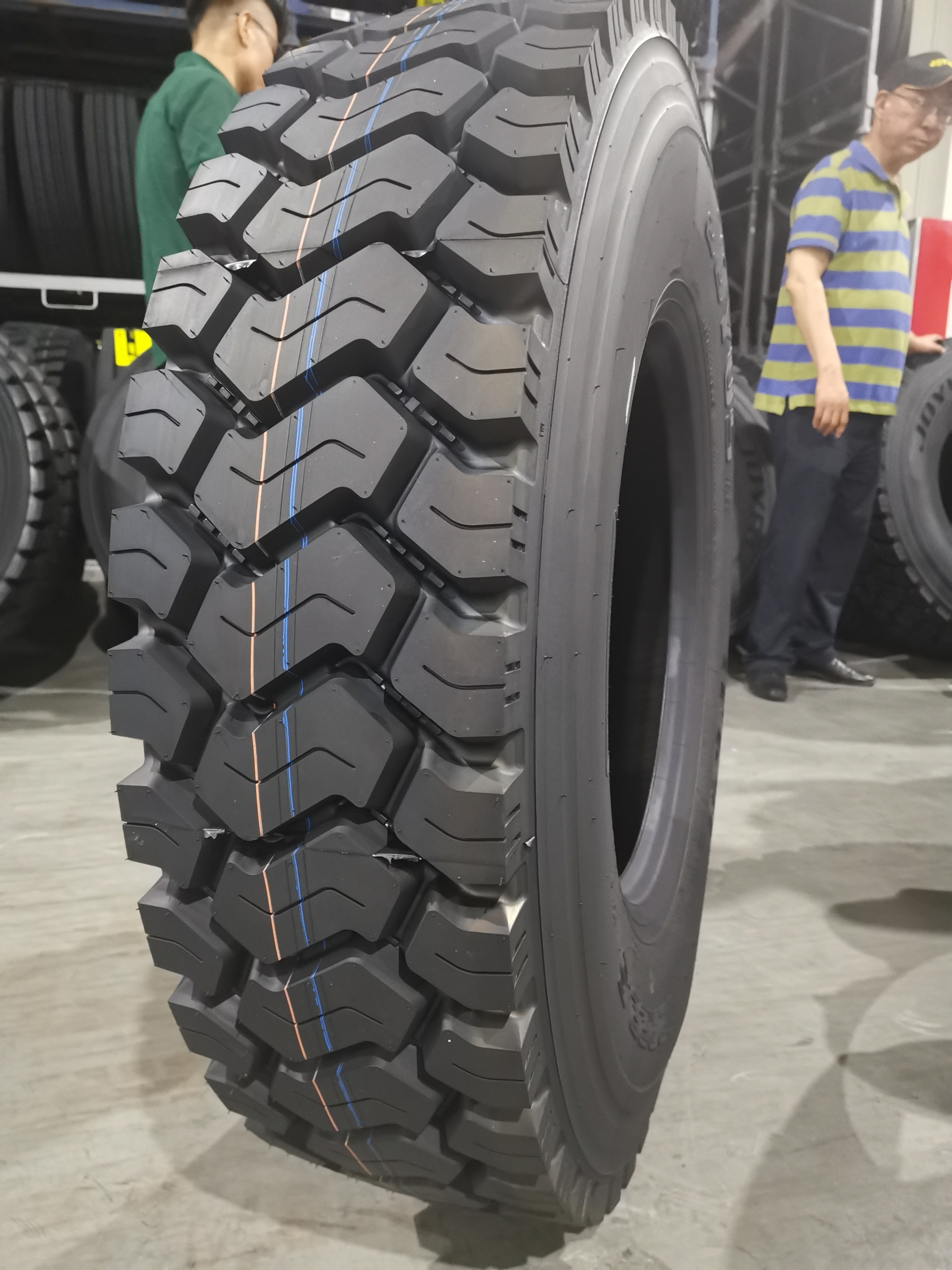 DRC Truck Tires 11R22 5 Brand Vietnam Japan Sale America Italy USA Technology OEM North Germany Time Rubber MEGA Design MEGALITH