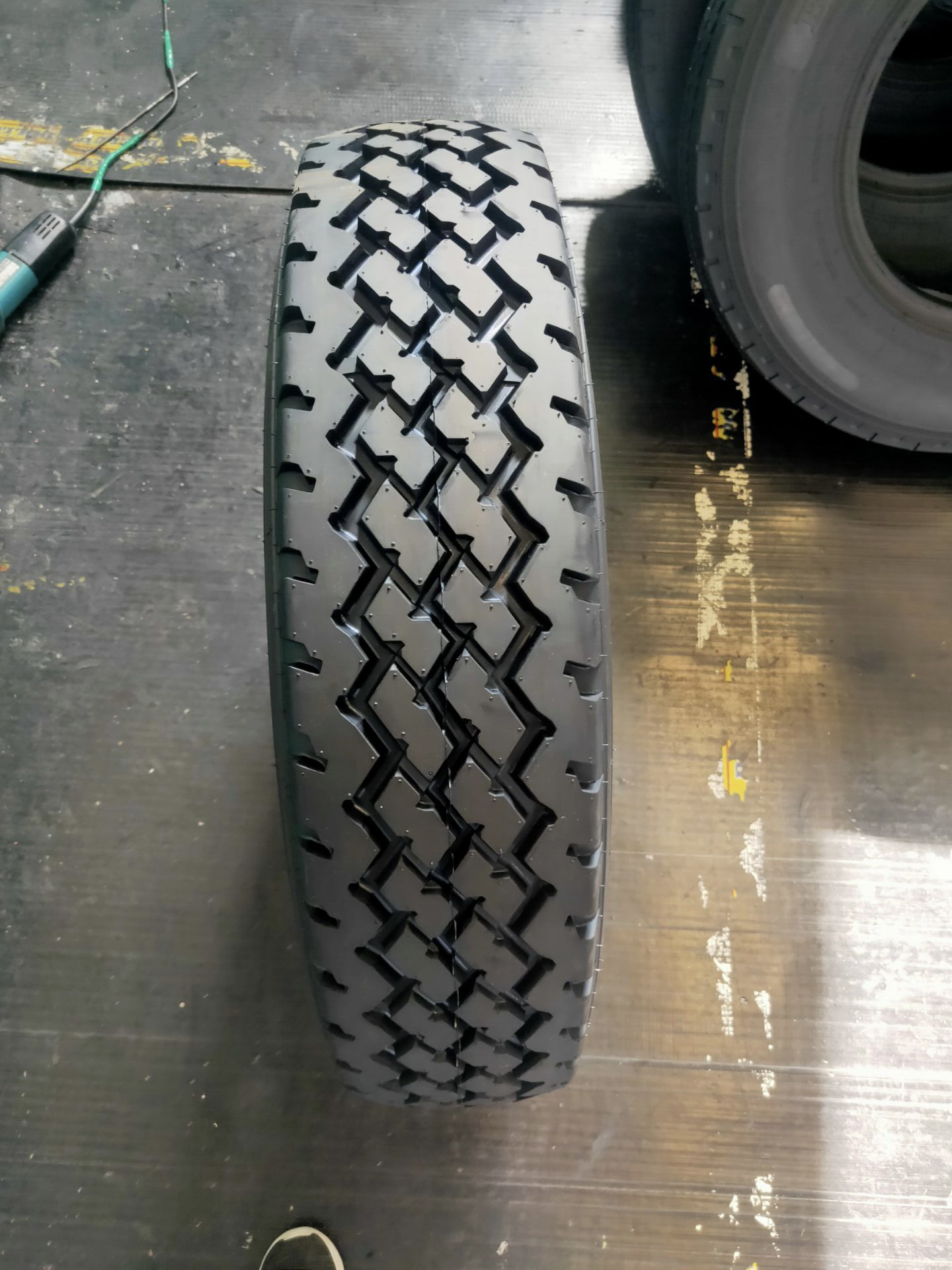 Semi-Steel Radial tires of Chinese tires Winda tires