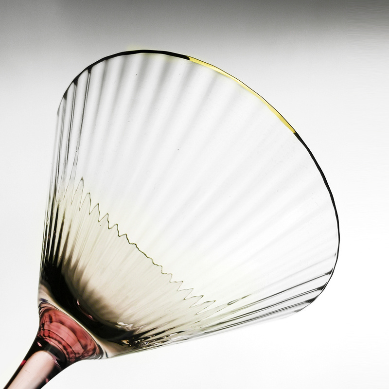 Premium Crystal Glassware Custom Large Pink Gradient Embossed Martini Glass with Gold Rim