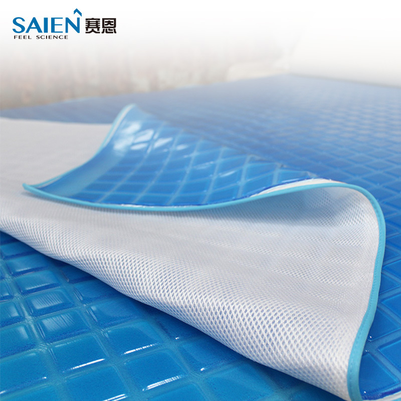 13 year Professional Gel Manufacturer for Summer Cooling Gel Mattress Topper 90X180X1.5cm with Smaller Package Gel Pad