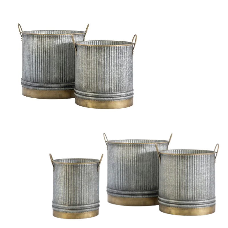 Made in India Trendy Designed Outdoor Planter with High Garde Metal Planter For Outdoor Decoration Uses At Low Prices