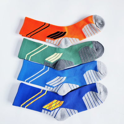 Women Men's Knitted Sports Socks OEM Blank White Ankle Grip Running Socks Sports Socks