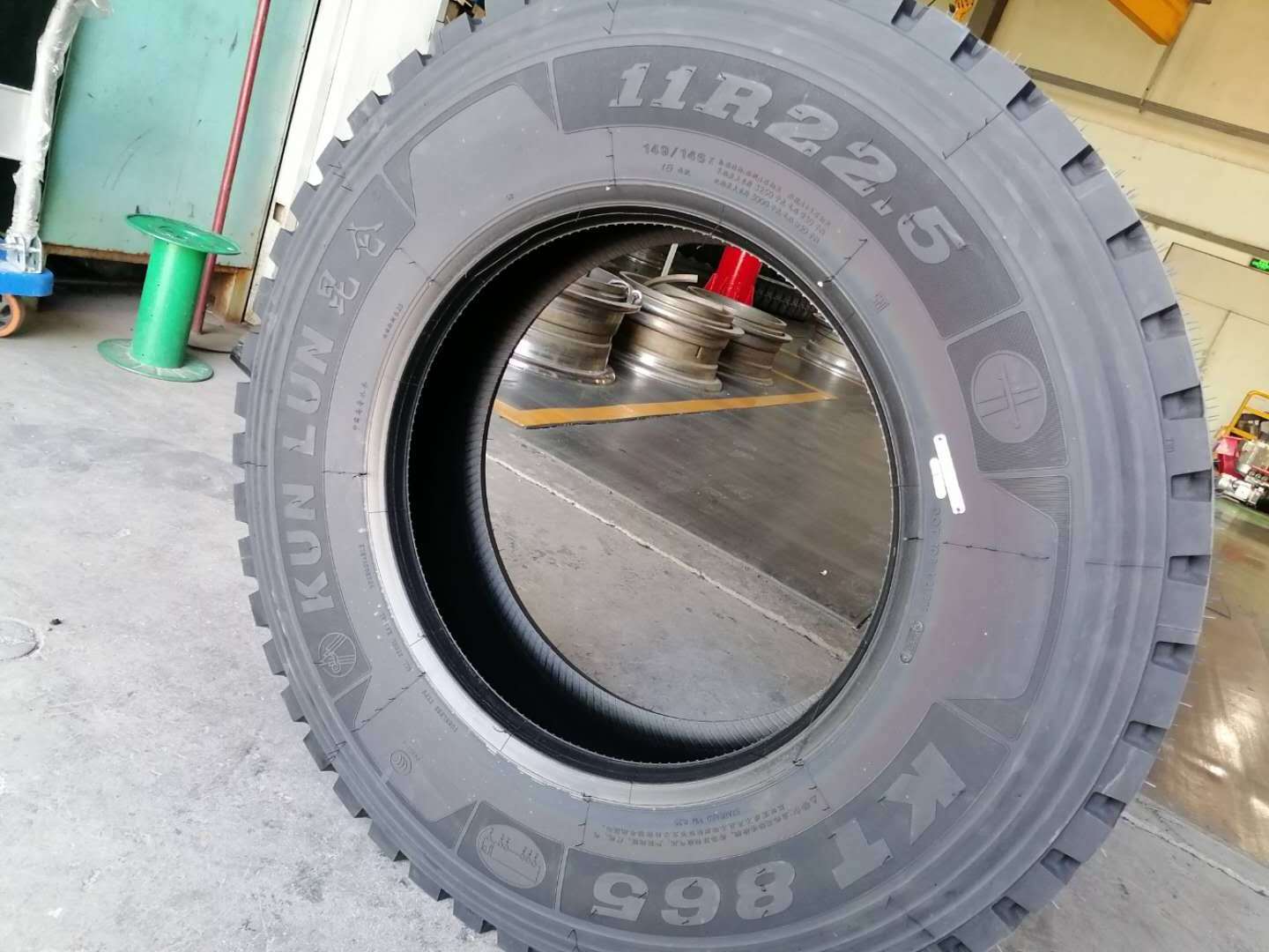 DOUBLE COIN factory tire 11R22.5