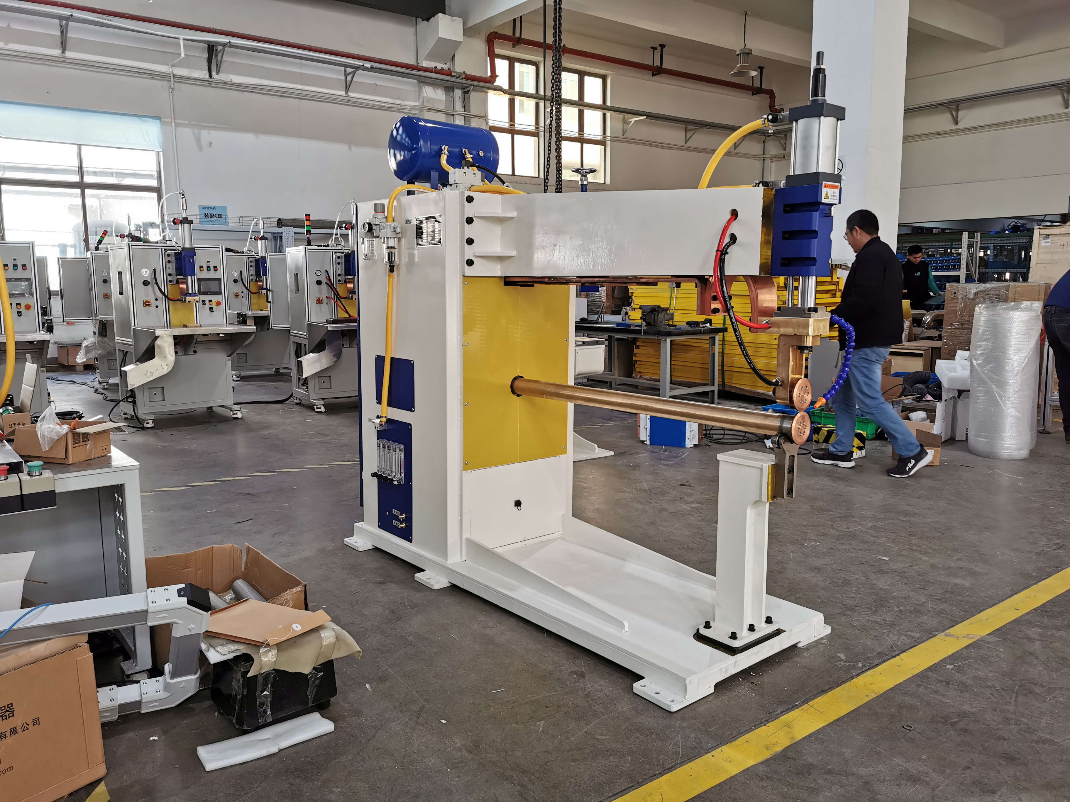 Customized Longitudinal And Circular Seam Welding Machine Price