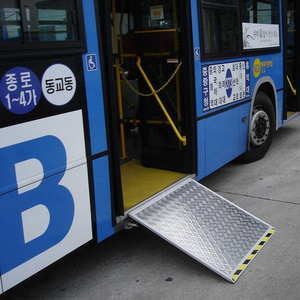 12V/24V Electric Aluminum Wheel Chair Ramp For Mini Bus And City Bus