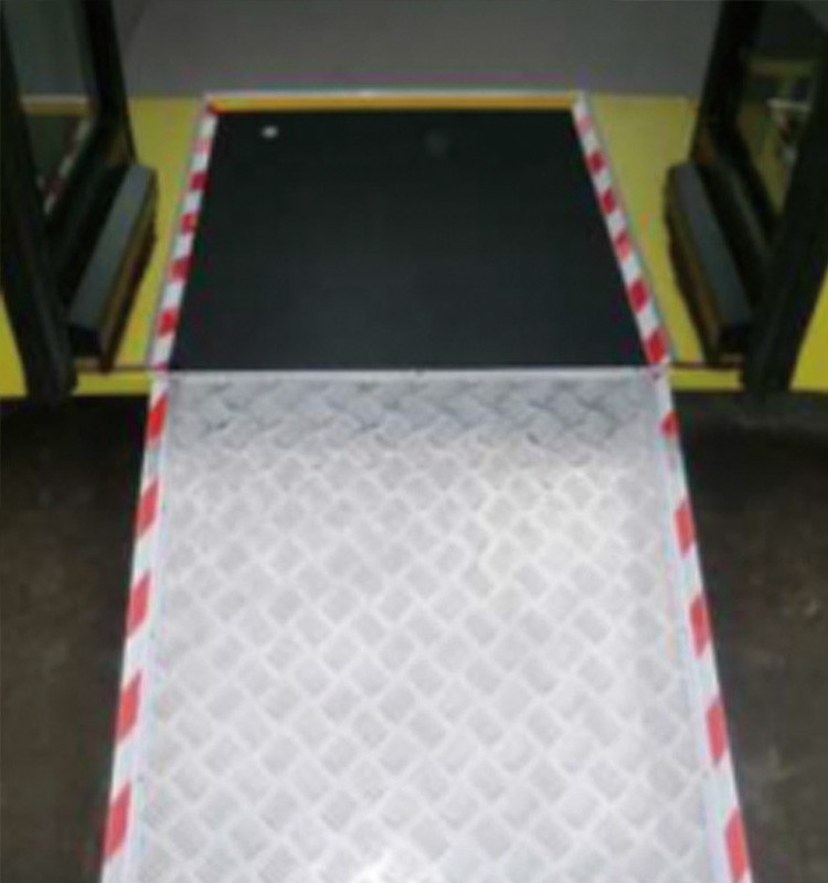 12V/24V Electric Aluminum Wheel Chair Ramp For Mini Bus And City Bus