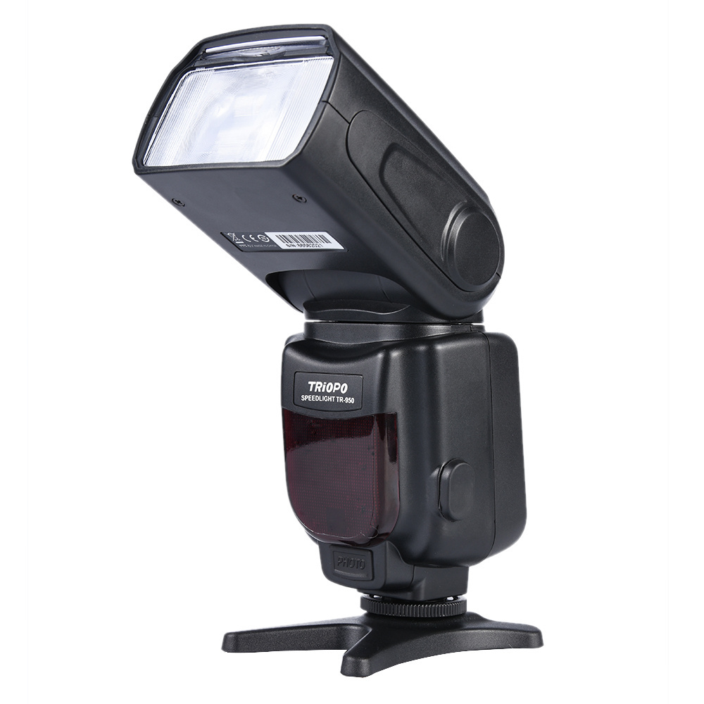 TRIOPO TR-950 Manual Universal Mount Slave Flash Speedlite for camera  D7100 D7000 D5100 D3100 D800 D600 D90 D80 D60 D3000 D5000