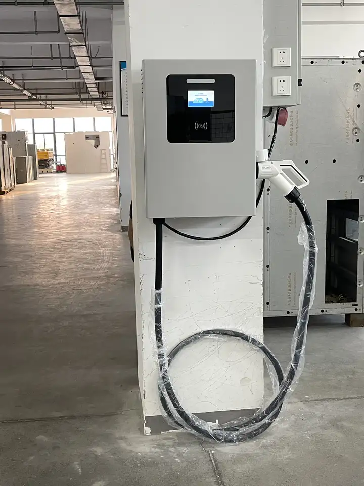 Efficient CHAdeMO CCS2 GBT 3 phase level 3 DC charger 100A 30kw 20KW OCPP electric vehicle car fast charging EV charging station